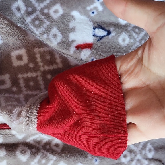 Matching Women's Polarbear Pajamas - Picture 8 of 17